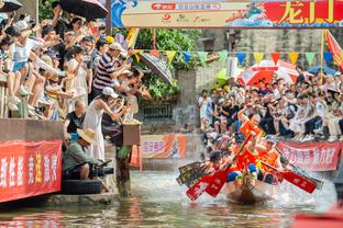 沙特媒体：本泽马因特殊情况，没有参加周四周五吉达联合的训练